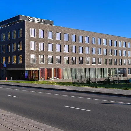 Shed Coliving Apartmanhotel 3*