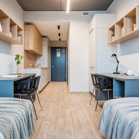 Shed Coliving Hotel apartamentowy 3*