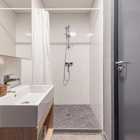 Shed Coliving * וילנה